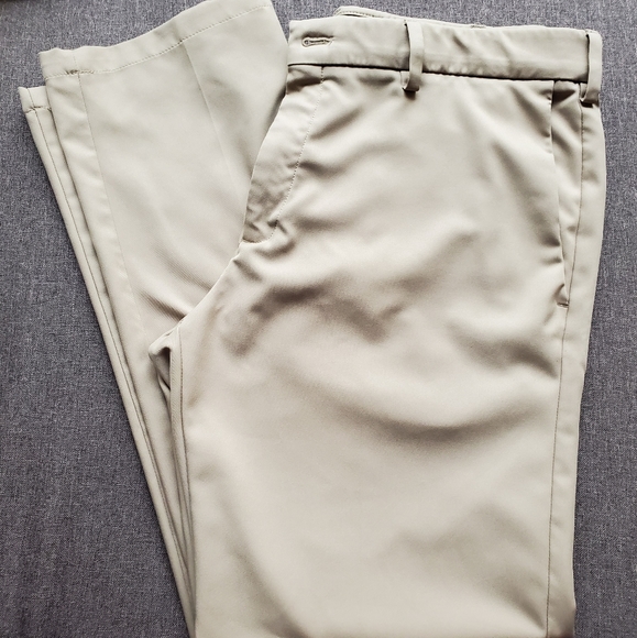 Haggar Other - Haggar cool 18 pro straight fit slacks